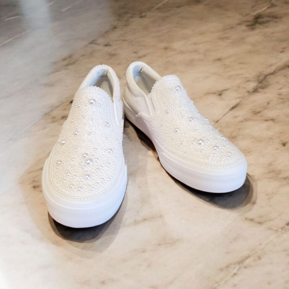 HAND CRAFTED White Pearl Bridal Slip On Sneakers Shoes - Picture 3 of 5